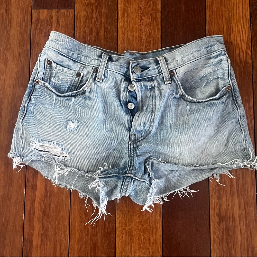 LEVI'S 501 ORIGINAL FIT HIGH RISE SHORTS SIZE 27